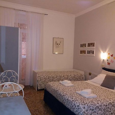Argentina House Panzió Genova Kültér fotó